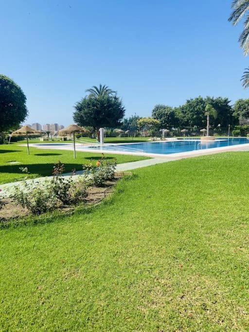 Alterhome Luminoso Estudio Con Piscina Y Maravillosas Vistas Torremolinos Exterior photo