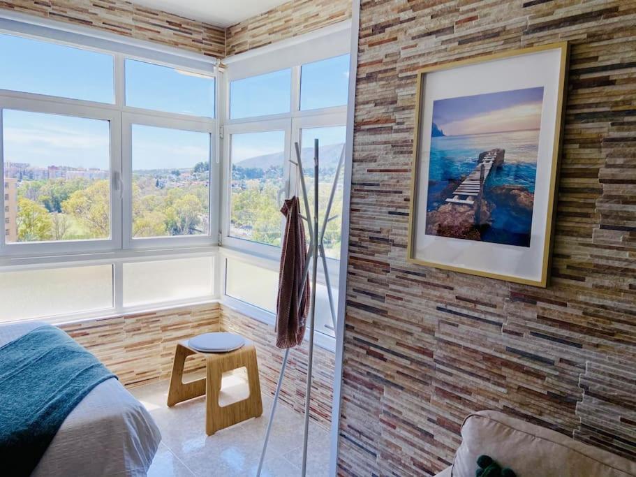 Alterhome Luminoso Estudio Con Piscina Y Maravillosas Vistas Torremolinos Exterior photo