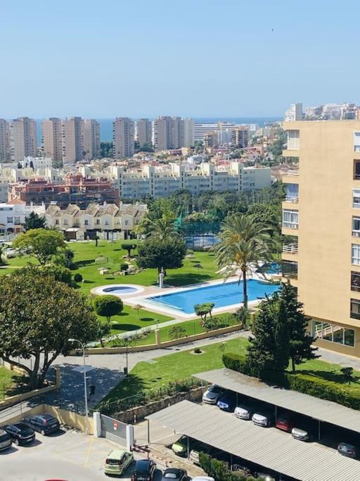 Alterhome Luminoso Estudio Con Piscina Y Maravillosas Vistas Torremolinos Exterior photo