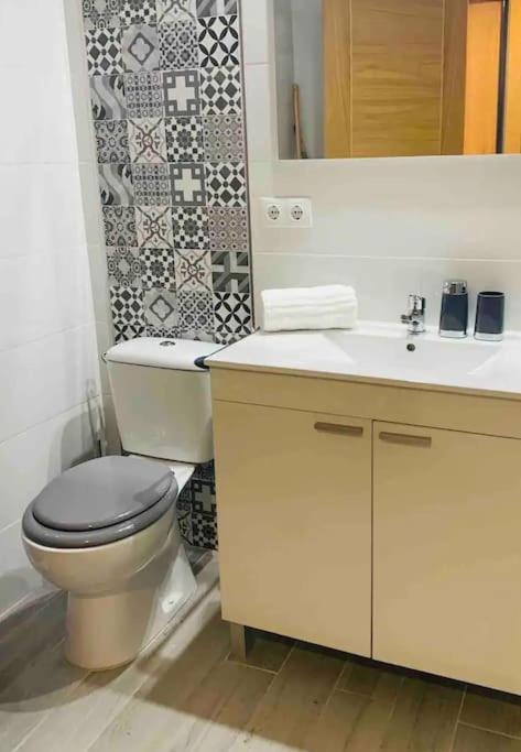 Alterhome Luminoso Estudio Con Piscina Y Maravillosas Vistas Torremolinos Exterior photo